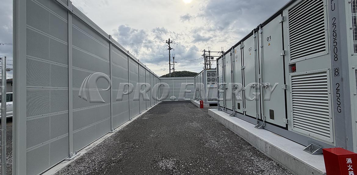 Sistema di installazione di barriera acustica insonorizzante